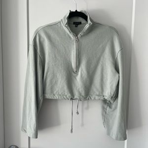 Pale green cropped sweatshirt from dynamite!!